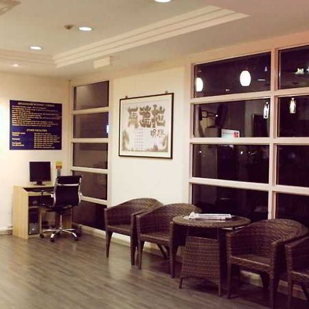 Madras Eminence Hotel Singapore Bagian luar foto